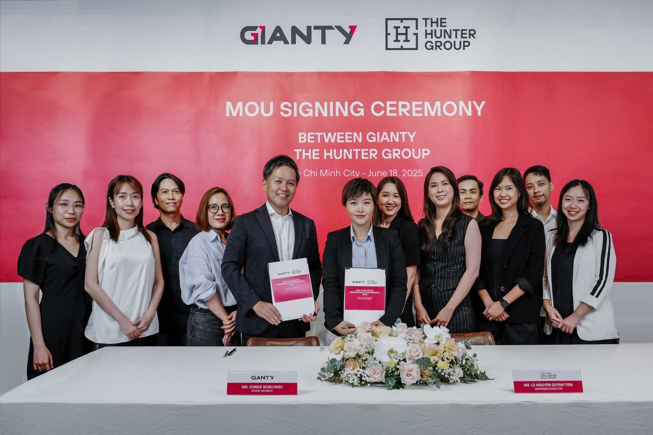 GIANTY & The Hunter Group signing MOU