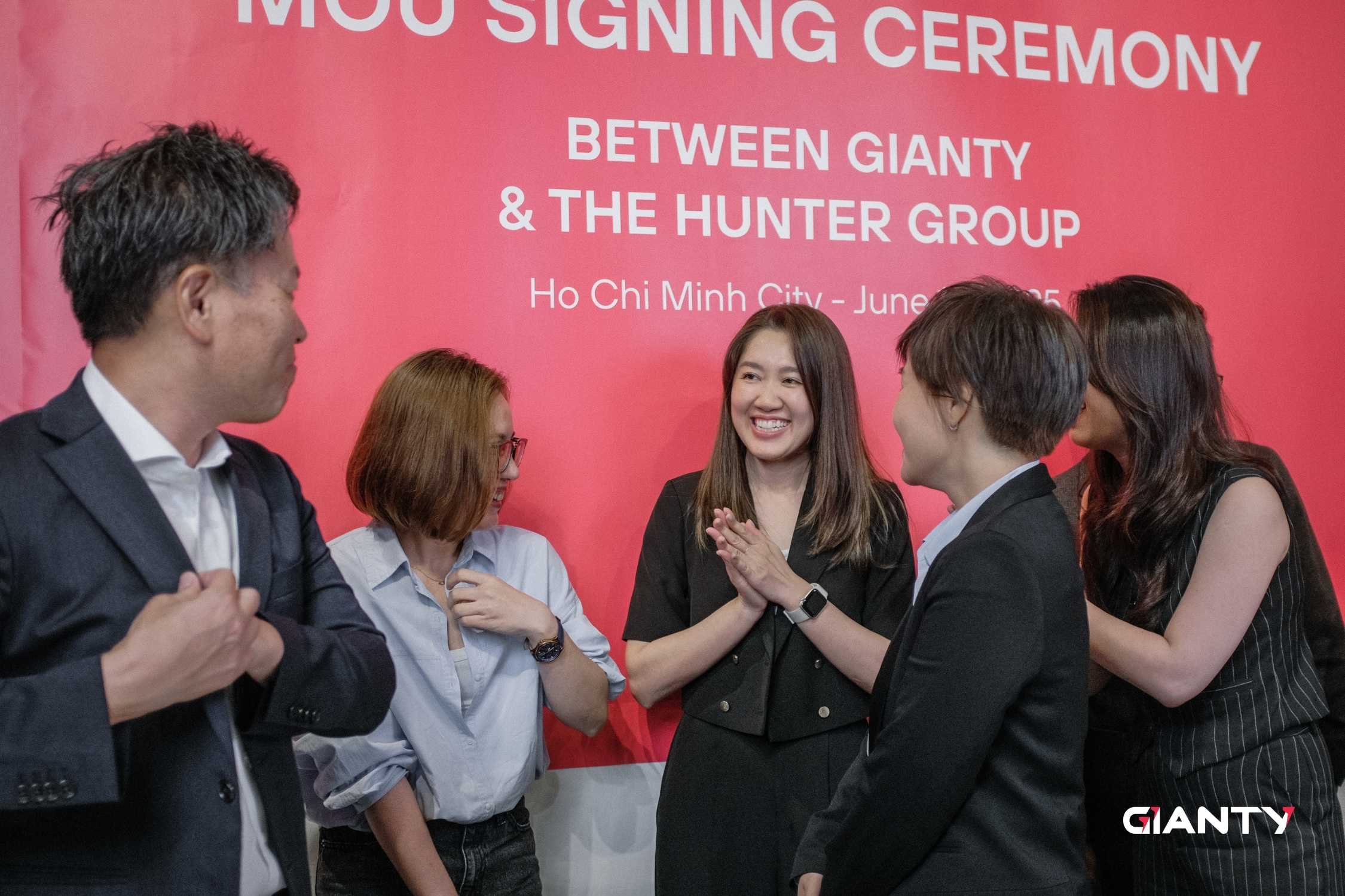 GIANTY & The Hunter Group signing MOU