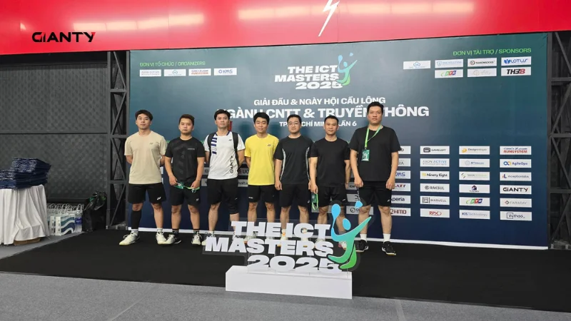 GIANTY Badminton Team