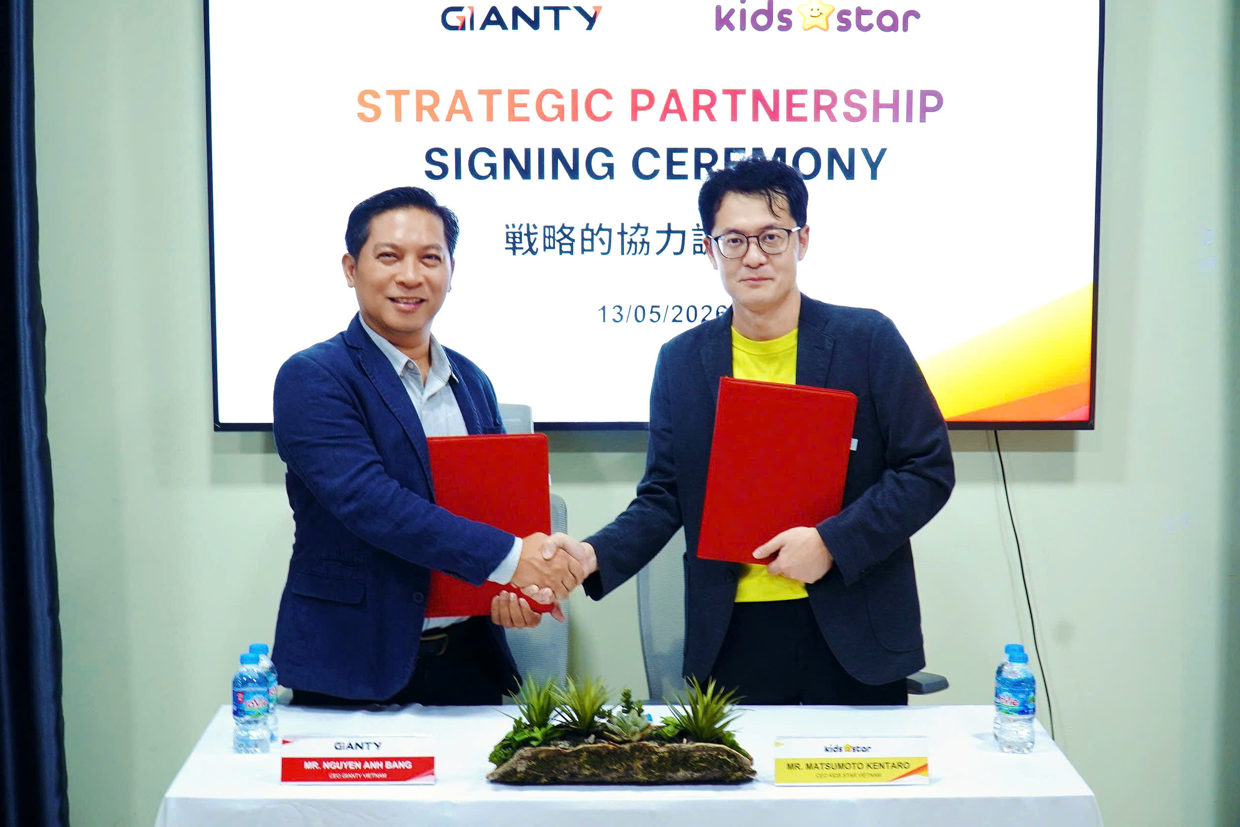 Through this partnership, the two parties will focus on promoting the search for and development of businesses to open booths on "Gokko World" in Vietnam